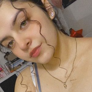 Meet your Posher, Gabriela